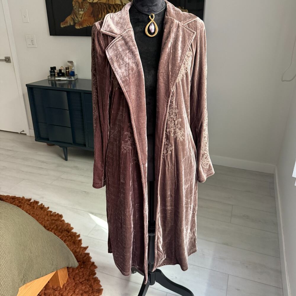 Paparazzi by Biz Women's Sz Small Embroidered Floral Taupe Boho Velvet Coat